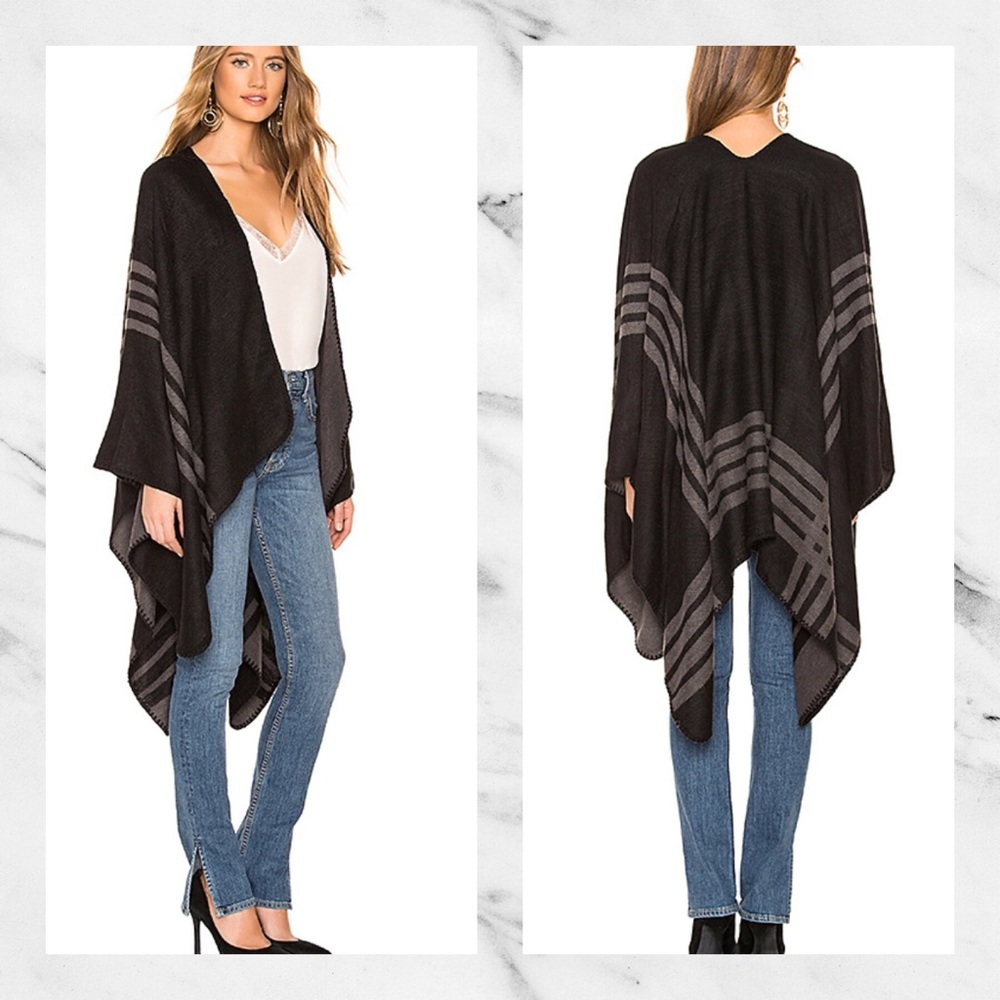 🆕🎀CLEARANCE🎀 BB Dakota Charcoal Poncho